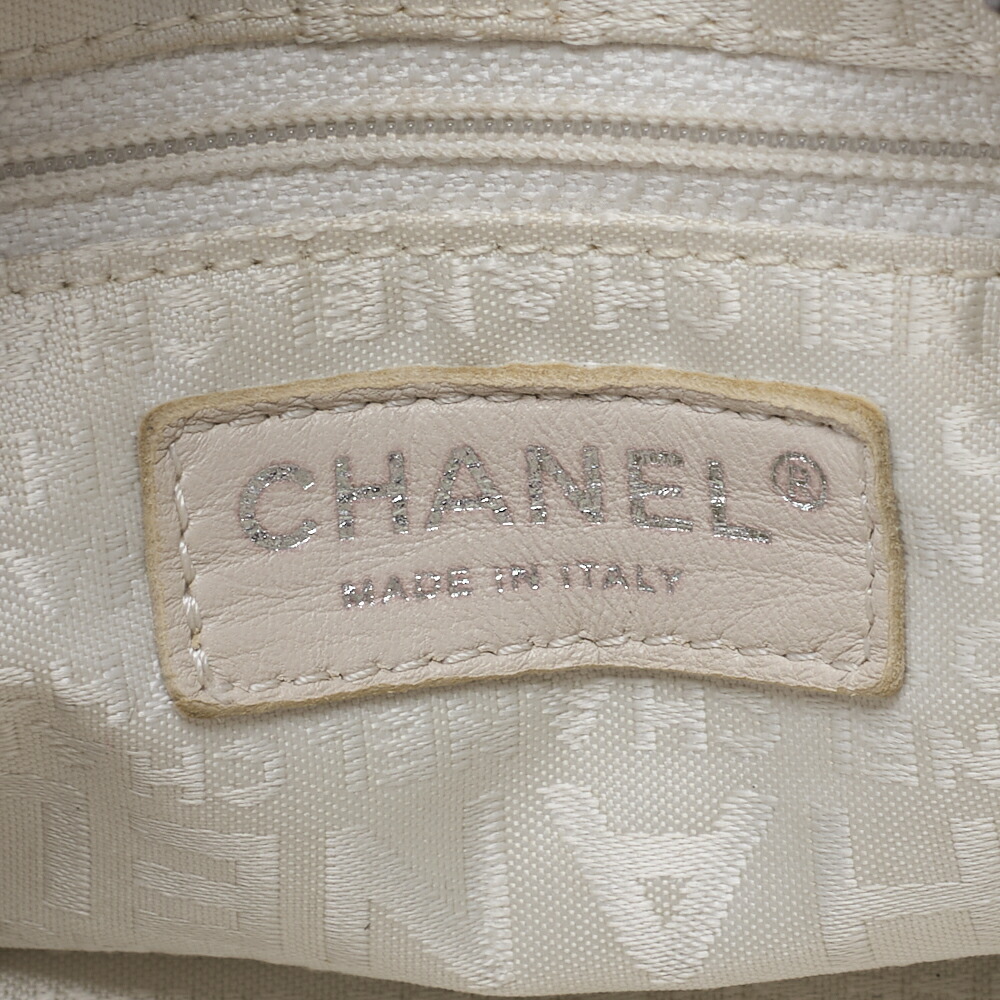 Chanel Coco Mark Python White Chain Shoulder Bag - image 9